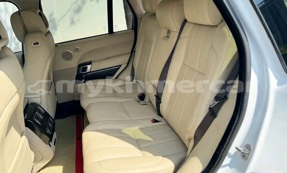 Buy Used Range Rover Evoque White Car in Cheom Ksan in Preah Vihear Province Buy Used Range Rover Evoque White Car in Cheom Ksan in Preah Vihear Province