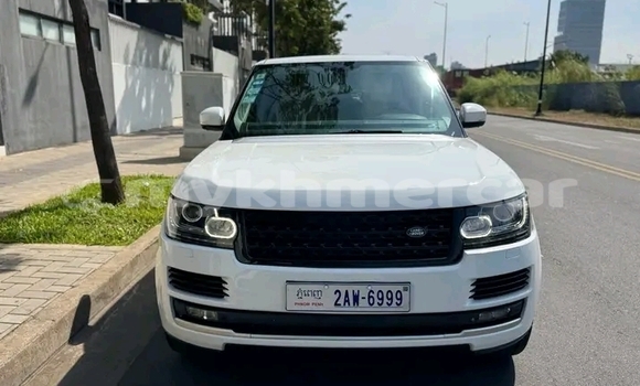Buy Used Range Rover Evoque White Car in Cheom Ksan in Preah Vihear Province Buy Used Range Rover Evoque White Car in Cheom Ksan in Preah Vihear Province
