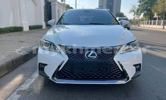 Buy Used Lexus RC White Car in Cheom Ksan in Preah Vihear Province Buy Used Lexus RC White Car in Cheom Ksan in Preah Vihear Province