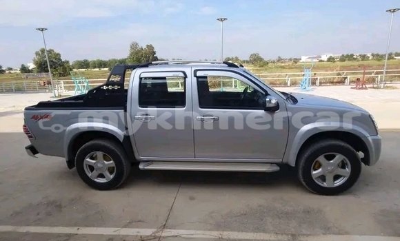 Buy Used Isuzu D–MAX Other Car in Khŭm Sráng in Kampong Speu Province Buy Used Isuzu D–MAX Other Car in Khŭm Sráng in Kampong Speu Province
