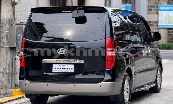 Buy Used Hyundai H1 Black Car in Moung Ruessei in Battambang Province Buy Used Hyundai H1 Black Car in Moung Ruessei in Battambang Province