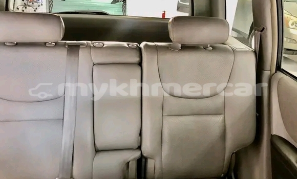 Buy Used Toyota Highlander White Car in Khŭm Sráng in Kampong Speu Province Buy Used Toyota Highlander White Car in Khŭm Sráng in Kampong Speu Province
