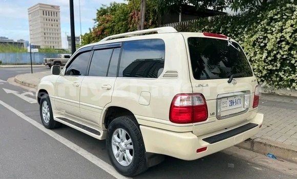 Buy Used Lexus LX 450 White Car in Chbar Mon in Kampong Speu Province Buy Used Lexus LX 450 White Car in Chbar Mon in Kampong Speu Province