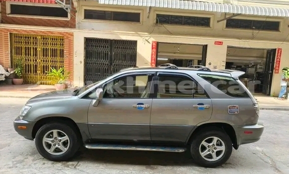Buy Used Lexus RX 300 Other Car in Chbar Mon in Kampong Speu Province Buy Used Lexus RX 300 Other Car in Chbar Mon in Kampong Speu Province