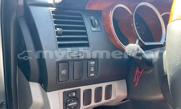 Buy Used Toyota Tacoma White Car in Chbar Mon in Kampong Speu Province Buy Used Toyota Tacoma White Car in Chbar Mon in Kampong Speu Province