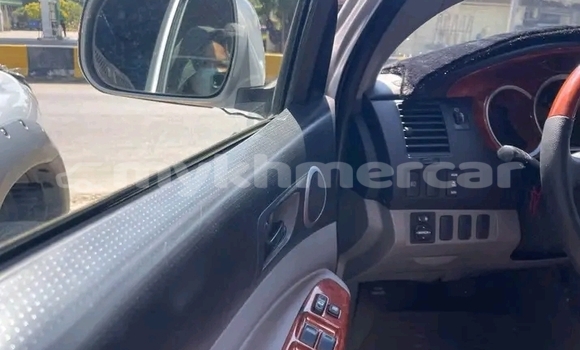 Buy Used Toyota Tacoma White Car in Chbar Mon in Kampong Speu Province Buy Used Toyota Tacoma White Car in Chbar Mon in Kampong Speu Province