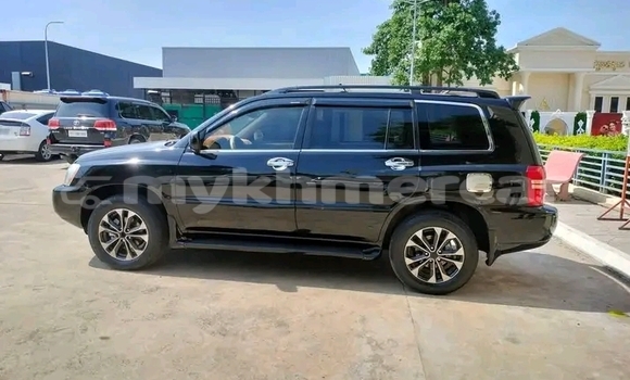 Buy Used Toyota Highlander Black Car in Kampot in Kampot Province Buy Used Toyota Highlander Black Car in Kampot in Kampot Province