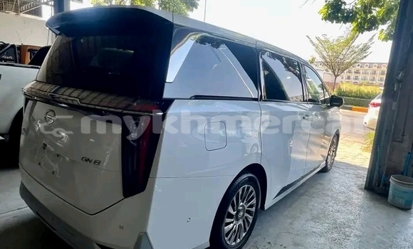 Buy Used GAC Trumpchi GS8 White Car in Pailin in Pailin Province Buy Used GAC Trumpchi GS8 White Car in Pailin in Pailin Province