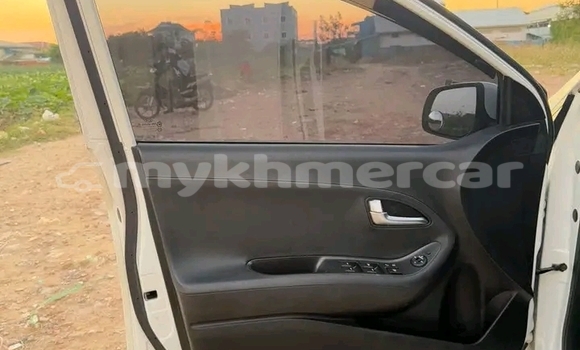 Buy Used Kia Morning White Car in Khลญm Srรกng in Kampong Speu Province Buy Used Kia Morning White Car in Khลญm Srรกng in Kampong Speu Province
