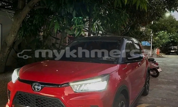Buy Used Toyota Ractis Red Car in Chbar Mon in Kampong Speu Province Buy Used Toyota Ractis Red Car in Chbar Mon in Kampong Speu Province