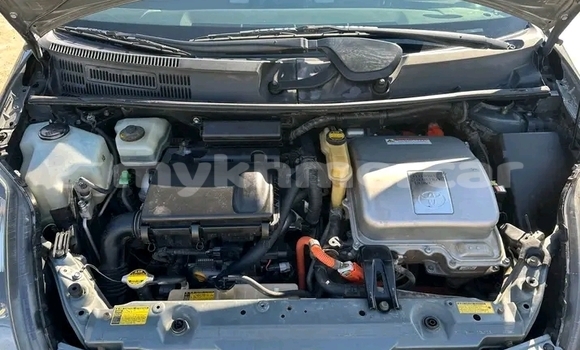 Buy Used Toyota Prius Other Car in Chbar Mon in Kampong Speu Province Buy Used Toyota Prius Other Car in Chbar Mon in Kampong Speu Province