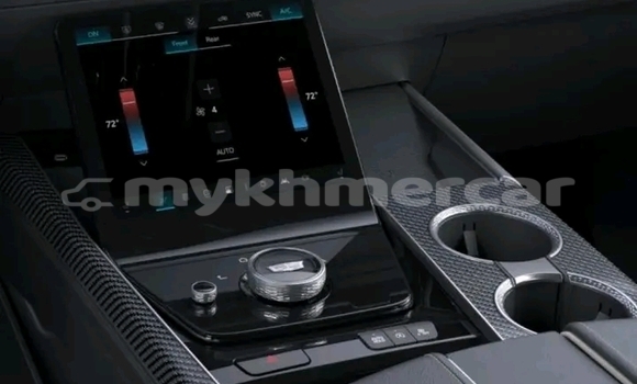 Buy Used Cadillac Escalade Black Car in Chbar Mon in Kampong Speu Province Buy Used Cadillac Escalade Black Car in Chbar Mon in Kampong Speu Province