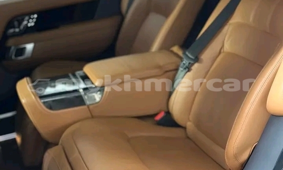 Buy Used Range Rover Evoque Black Car in Chbar Mon in Kampong Speu Province Buy Used Range Rover Evoque Black Car in Chbar Mon in Kampong Speu Province