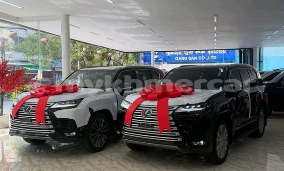 Buy Used Lexus LX 570 Other Car in Chbar Mon in Kampong Speu Province Buy Used Lexus LX 570 Other Car in Chbar Mon in Kampong Speu Province