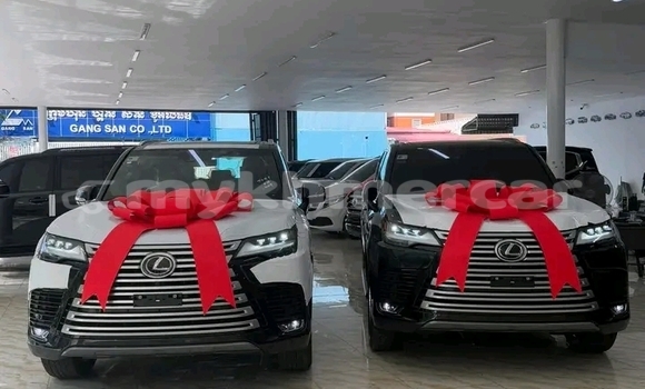 Buy Used Lexus LX 570 Other Car in Chbar Mon in Kampong Speu Province Buy Used Lexus LX 570 Other Car in Chbar Mon in Kampong Speu Province
