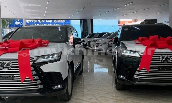 Buy Used Lexus LX 570 Other Car in Chbar Mon in Kampong Speu Province Buy Used Lexus LX 570 Other Car in Chbar Mon in Kampong Speu Province