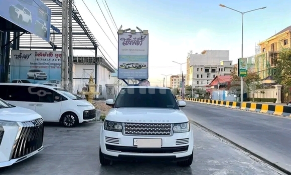 Buy Used Range Rover Evoque White Car in Chbar Mon in Kampong Speu Province Buy Used Range Rover Evoque White Car in Chbar Mon in Kampong Speu Province