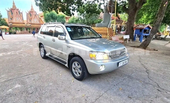 Buy Used Toyota Highlander Other Car in Chbar Mon in Kampong Speu Province Buy Used Toyota Highlander Other Car in Chbar Mon in Kampong Speu Province