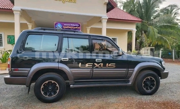 Buy Used Lexus LX 570 Black Car in Chbar Mon in Kampong Speu Province Buy Used Lexus LX 570 Black Car in Chbar Mon in Kampong Speu Province