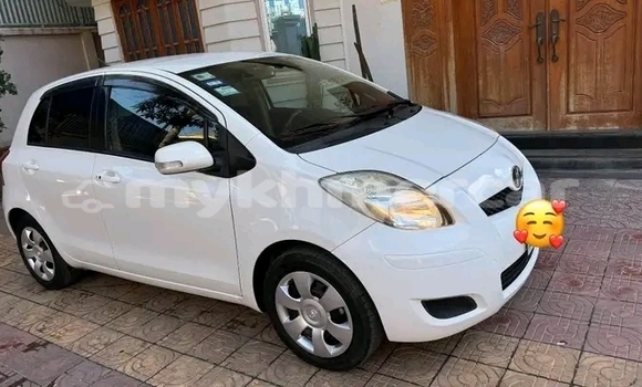 Buy Used Toyota Vitz White Car in Bavet in Svay Rieng Province Buy Used Toyota Vitz White Car in Bavet in Svay Rieng Province