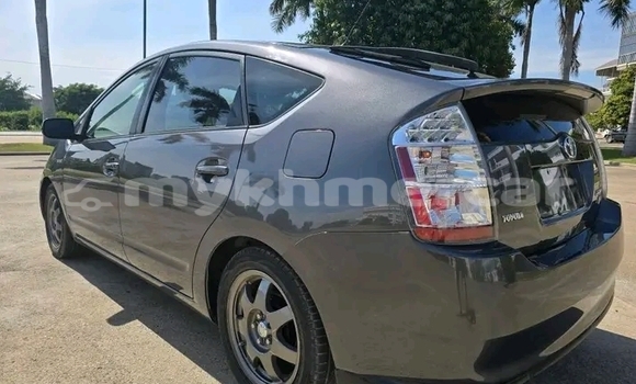 Buy Used Toyota Prius Black Car in Chbar Mon in Kampong Speu Province Buy Used Toyota Prius Black Car in Chbar Mon in Kampong Speu Province