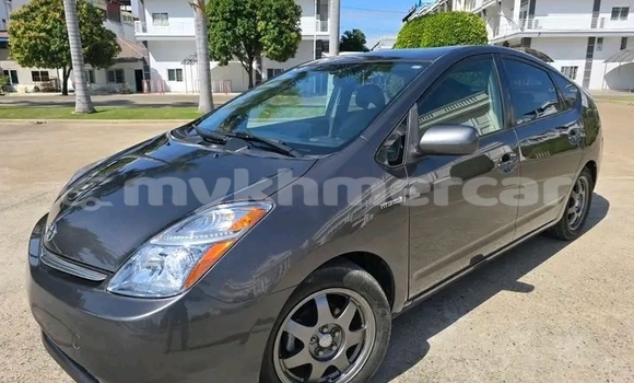 Buy Used Toyota Prius Black Car in Chbar Mon in Kampong Speu Province Buy Used Toyota Prius Black Car in Chbar Mon in Kampong Speu Province