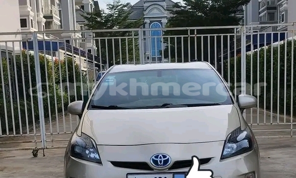 Buy Used Toyota Prius Other Car in Chbar Mon in Kampong Speu Province Buy Used Toyota Prius Other Car in Chbar Mon in Kampong Speu Province