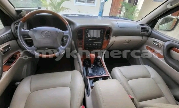 Buy Used Lexus LX 570 White Car in Chbar Mon in Kampong Speu Province Buy Used Lexus LX 570 White Car in Chbar Mon in Kampong Speu Province