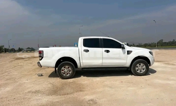 Buy Used Ford F–150 White Car in Chbar Mon in Kampong Speu Province Buy Used Ford F–150 White Car in Chbar Mon in Kampong Speu Province