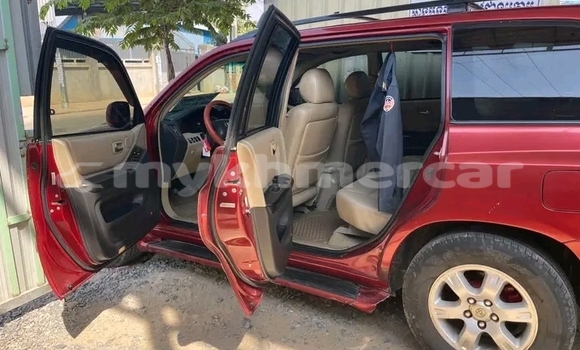 Buy Used Toyota Highlander Red Car in Chbar Mon in Kampong Speu Province Buy Used Toyota Highlander Red Car in Chbar Mon in Kampong Speu Province