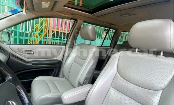 Buy Used Toyota Highlander Other Car in Kratié in Kratié Province Buy Used Toyota Highlander Other Car in Kratié in Kratié Province
