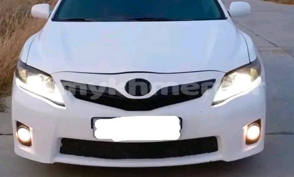 Buy Used Toyota Camry White Car in Kratié in Kratié Province Buy Used Toyota Camry White Car in Kratié in Kratié Province