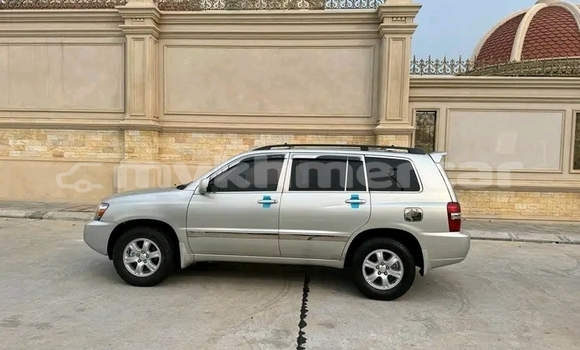 Buy Used Toyota Highlander Other Car in Neak Leung in Prey Veng Province Buy Used Toyota Highlander Other Car in Neak Leung in Prey Veng Province