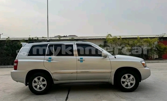 Buy Used Toyota Highlander Other Car in Neak Leung in Prey Veng Province Buy Used Toyota Highlander Other Car in Neak Leung in Prey Veng Province