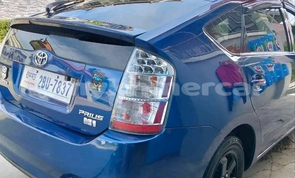Buy Used Toyota Prius Blue Car in Chbar Mon in Kampong Speu Province Buy Used Toyota Prius Blue Car in Chbar Mon in Kampong Speu Province