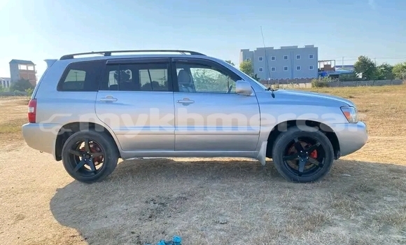 Buy Used Toyota Highlander Other Car in Chbar Mon in Kampong Speu Province Buy Used Toyota Highlander Other Car in Chbar Mon in Kampong Speu Province