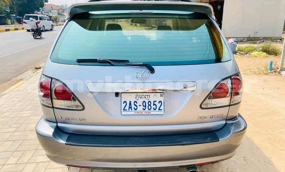 Buy Used Lexus RX 300 Other Car in Koulen in Preah Vihear Province Buy Used Lexus RX 300 Other Car in Koulen in Preah Vihear Province