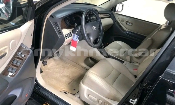 Buy Used Toyota Highlander Black Car in Cheom Ksan in Preah Vihear Province Buy Used Toyota Highlander Black Car in Cheom Ksan in Preah Vihear Province