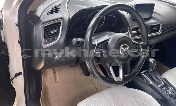 Buy Used Mazda 3 White Car in Kratié in Kratié Province Buy Used Mazda 3 White Car in Kratié in Kratié Province