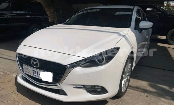 Buy Used Mazda 3 White Car in Kratié in Kratié Province Buy Used Mazda 3 White Car in Kratié in Kratié Province