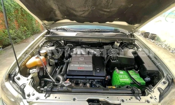 Buy Used Toyota Highlander Other Car in Chbar Mon in Kampong Speu Province Buy Used Toyota Highlander Other Car in Chbar Mon in Kampong Speu Province