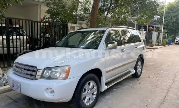 Buy Used Toyota Highlander White Car in Chbar Mon in Kampong Speu Province Buy Used Toyota Highlander White Car in Chbar Mon in Kampong Speu Province