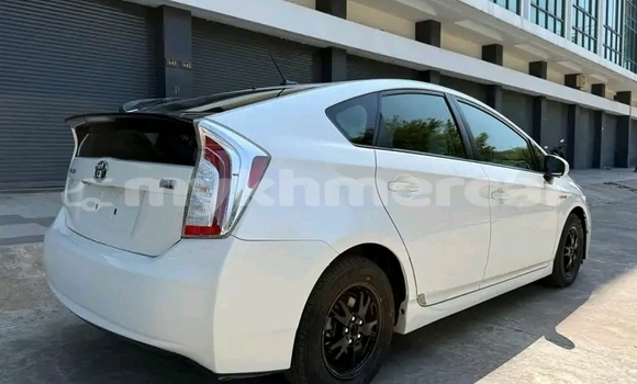 ទិញ បានប្រើ Toyota Prius White ឡាន} ក្នុង Khŭm Sráng ក្នុង Kampong Speu Province ទិញ បានប្រើ Toyota Prius White ឡាន} ក្នុង Khŭm Sráng ក្នុង Kampong Speu Province