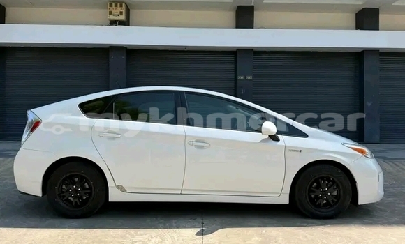 ទិញ បានប្រើ Toyota Prius White ឡាន} ក្នុង Khŭm Sráng ក្នុង Kampong Speu Province ទិញ បានប្រើ Toyota Prius White ឡាន} ក្នុង Khŭm Sráng ក្នុង Kampong Speu Province