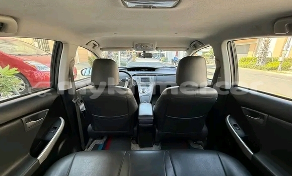 ទិញ បានប្រើ Toyota Prius White ឡាន} ក្នុង Khŭm Sráng ក្នុង Kampong Speu Province ទិញ បានប្រើ Toyota Prius White ឡាន} ក្នុង Khŭm Sráng ក្នុង Kampong Speu Province