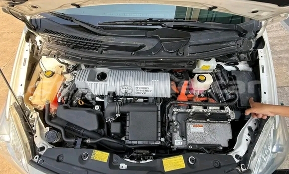 ទិញ បានប្រើ Toyota Prius White ឡាន} ក្នុង Khŭm Sráng ក្នុង Kampong Speu Province ទិញ បានប្រើ Toyota Prius White ឡាន} ក្នុង Khŭm Sráng ក្នុង Kampong Speu Province