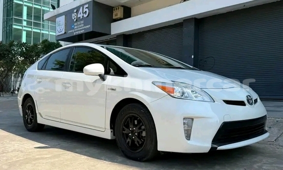 ទិញ បានប្រើ Toyota Prius White ឡាន} ក្នុង Khŭm Sráng ក្នុង Kampong Speu Province ទិញ បានប្រើ Toyota Prius White ឡាន} ក្នុង Khŭm Sráng ក្នុង Kampong Speu Province
