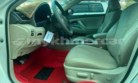 Buy Used Toyota Camry White Car in Oudong in Kampong Speu Province Buy Used Toyota Camry White Car in Oudong in Kampong Speu Province