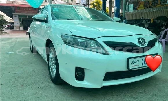 Buy Used Toyota Camry White Car in Oudong in Kampong Speu Province Buy Used Toyota Camry White Car in Oudong in Kampong Speu Province