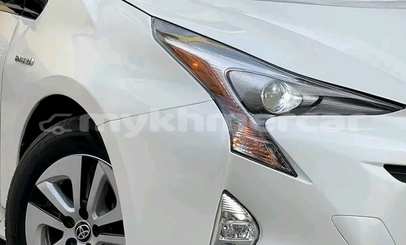Buy Used Toyota Prius c White Car in Chbar Mon in Kampong Speu Province Buy Used Toyota Prius c White Car in Chbar Mon in Kampong Speu Province